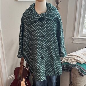 Cinzia Rocca wool silk blend Chevron Cape
